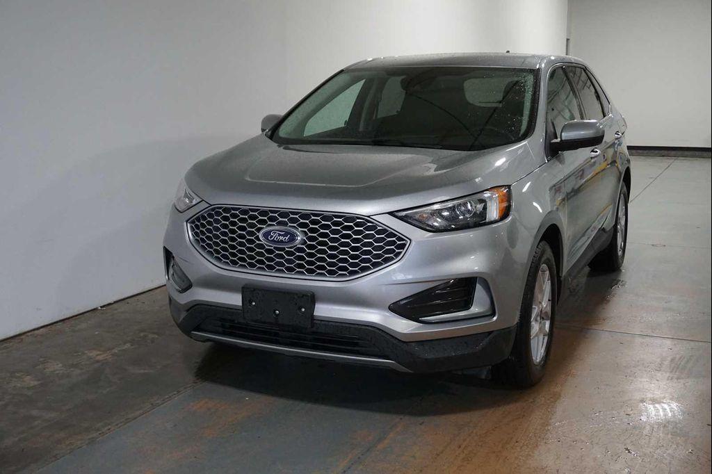 used 2024 Ford Edge car, priced at $26,888