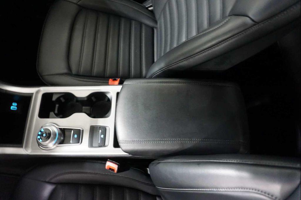 used 2024 Ford Edge car, priced at $26,888