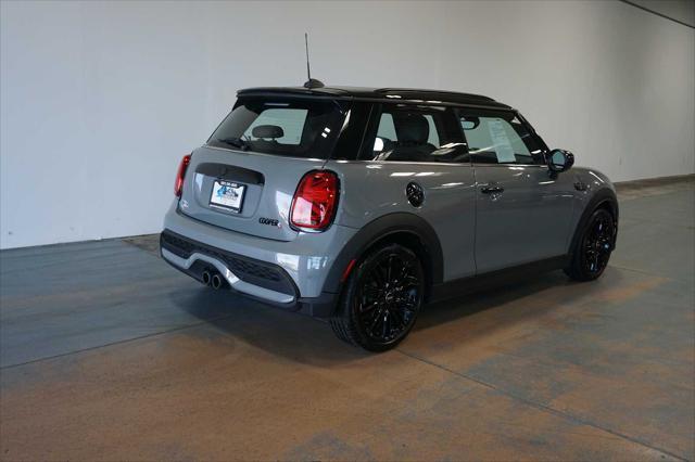 used 2022 MINI Hardtop car, priced at $21,999