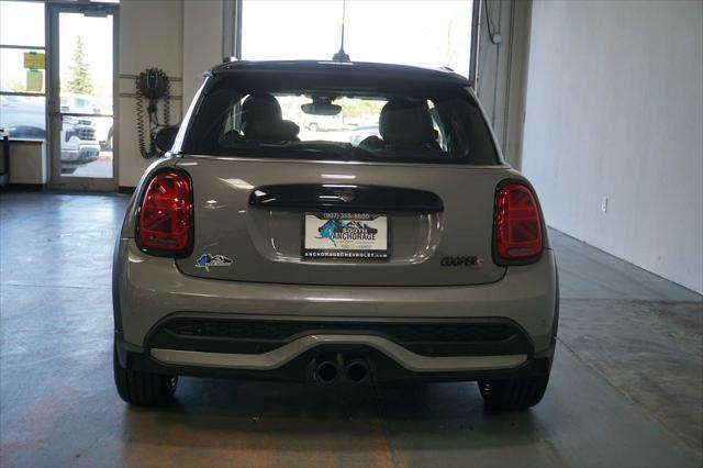 used 2022 MINI Hardtop car, priced at $21,999