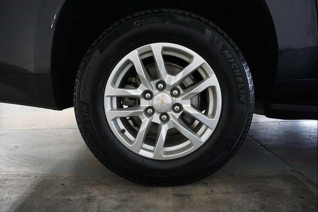 used 2023 Chevrolet Suburban car, priced at $46,888