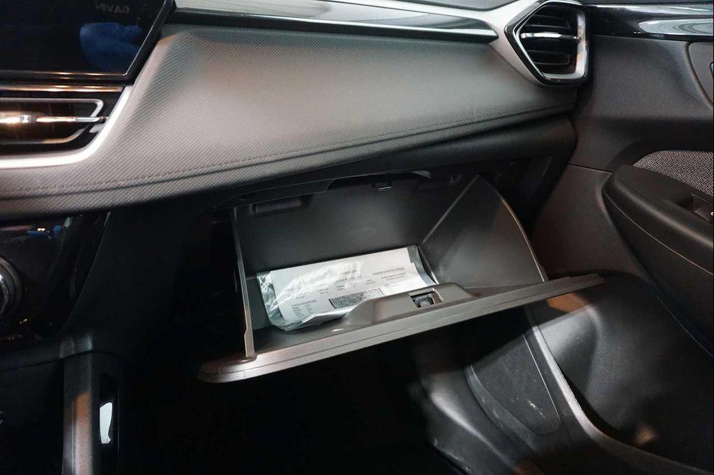 used 2025 Chevrolet TrailBlazer car, priced at $26,888