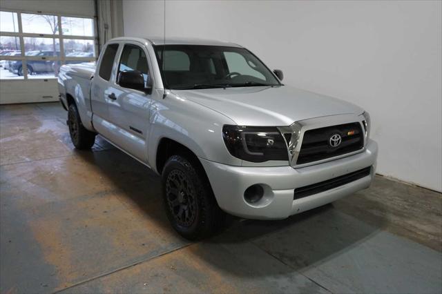 used 2006 Toyota Tacoma car, priced at $10,999