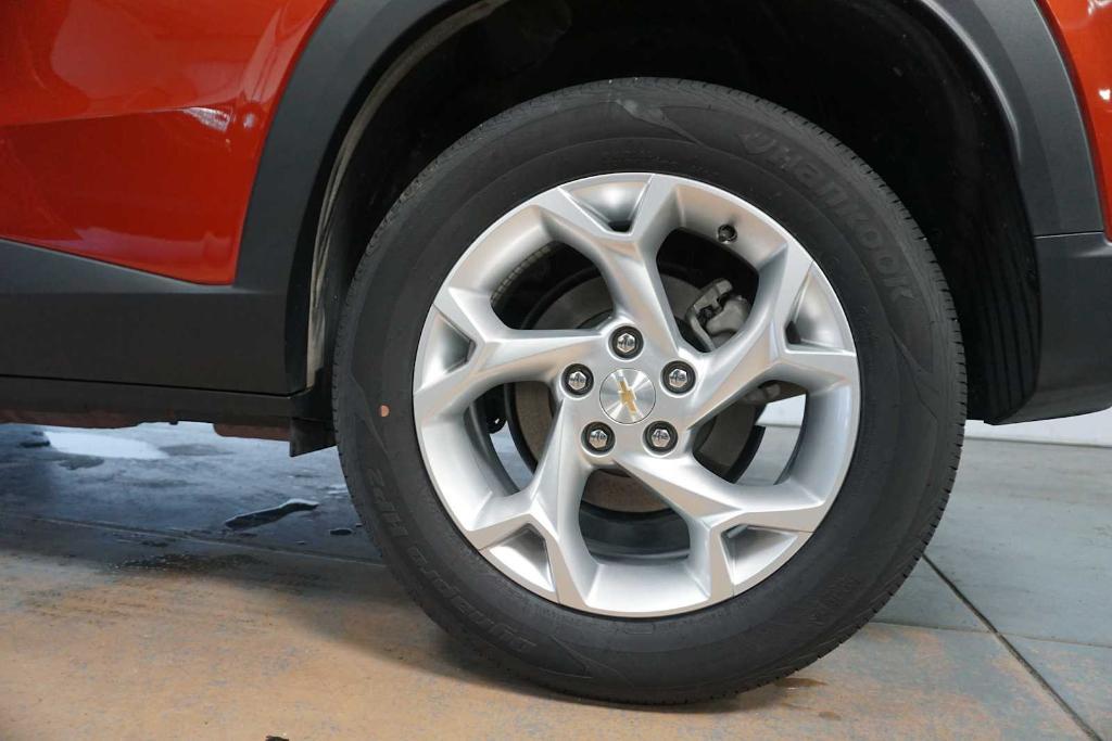 used 2024 Chevrolet Trax car, priced at $22,999