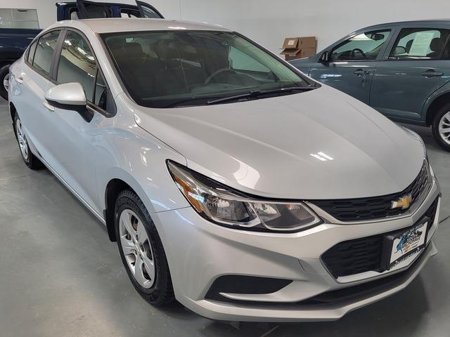 used 2018 Chevrolet Cruze car, priced at $9,999