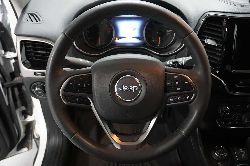 used 2022 Jeep Cherokee car, priced at $24,955