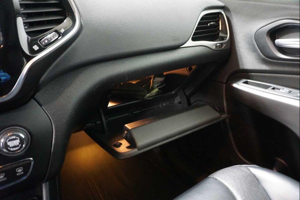 used 2022 Jeep Cherokee car, priced at $24,955