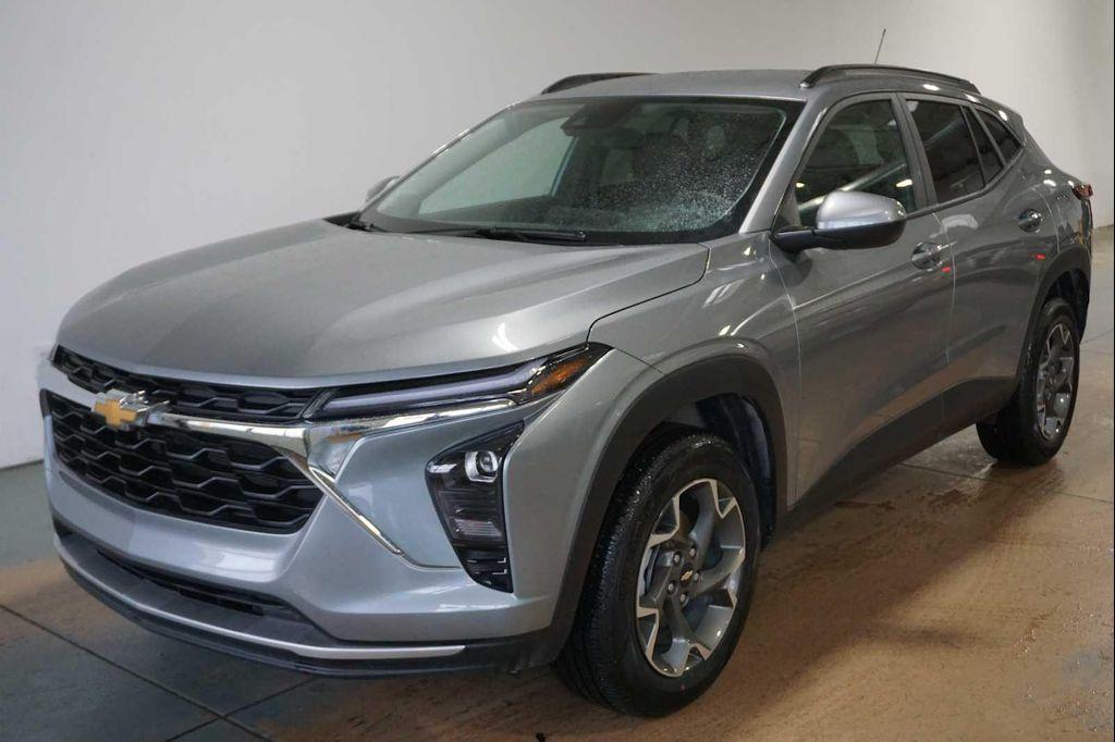 used 2025 Chevrolet Trax car, priced at $23,975