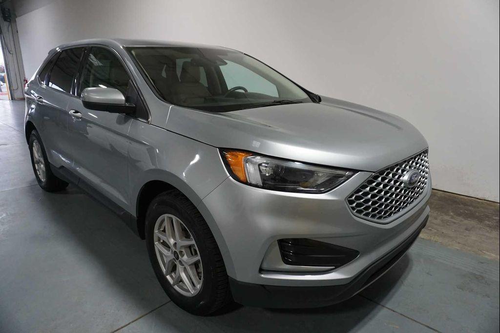 used 2023 Ford Edge car, priced at $22,955