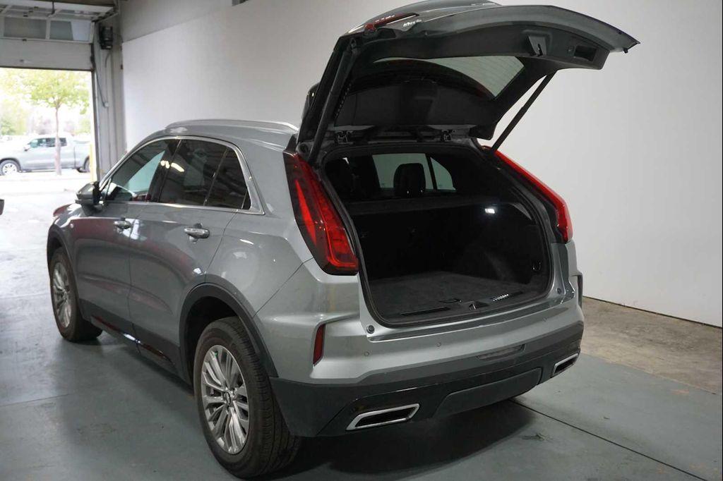 used 2024 Cadillac XT4 car, priced at $34,888