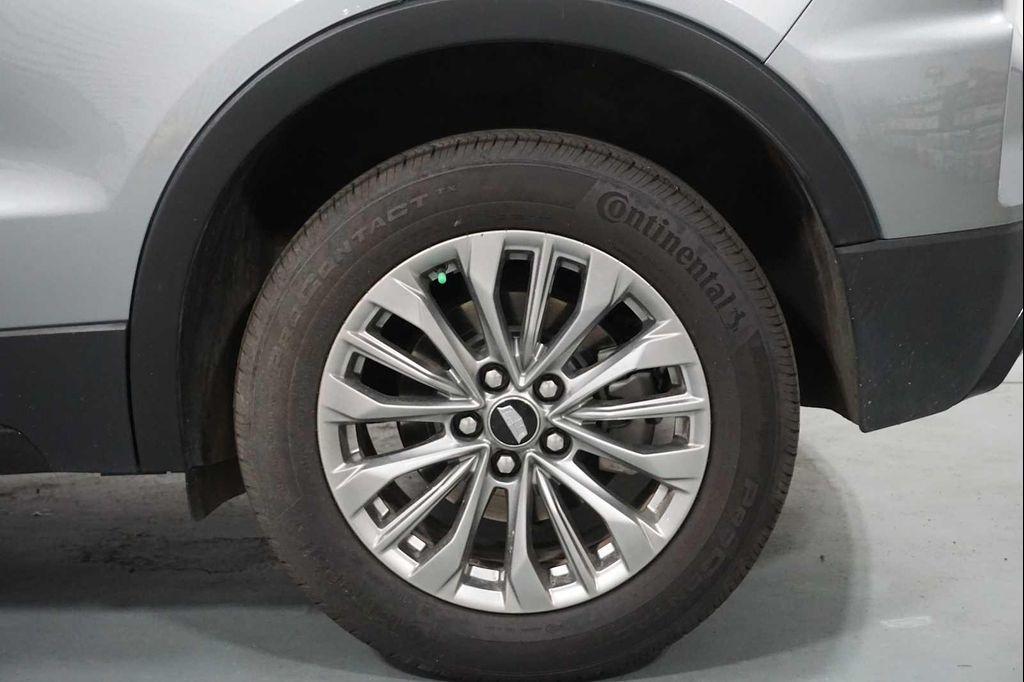 used 2024 Cadillac XT4 car, priced at $34,888
