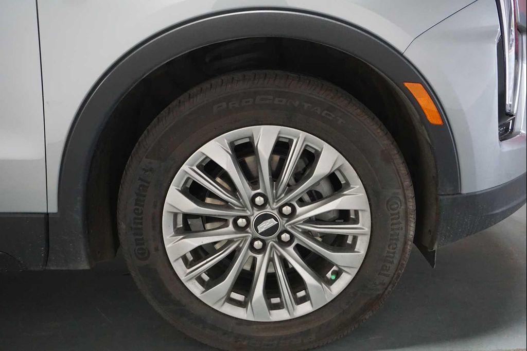 used 2024 Cadillac XT4 car, priced at $34,888