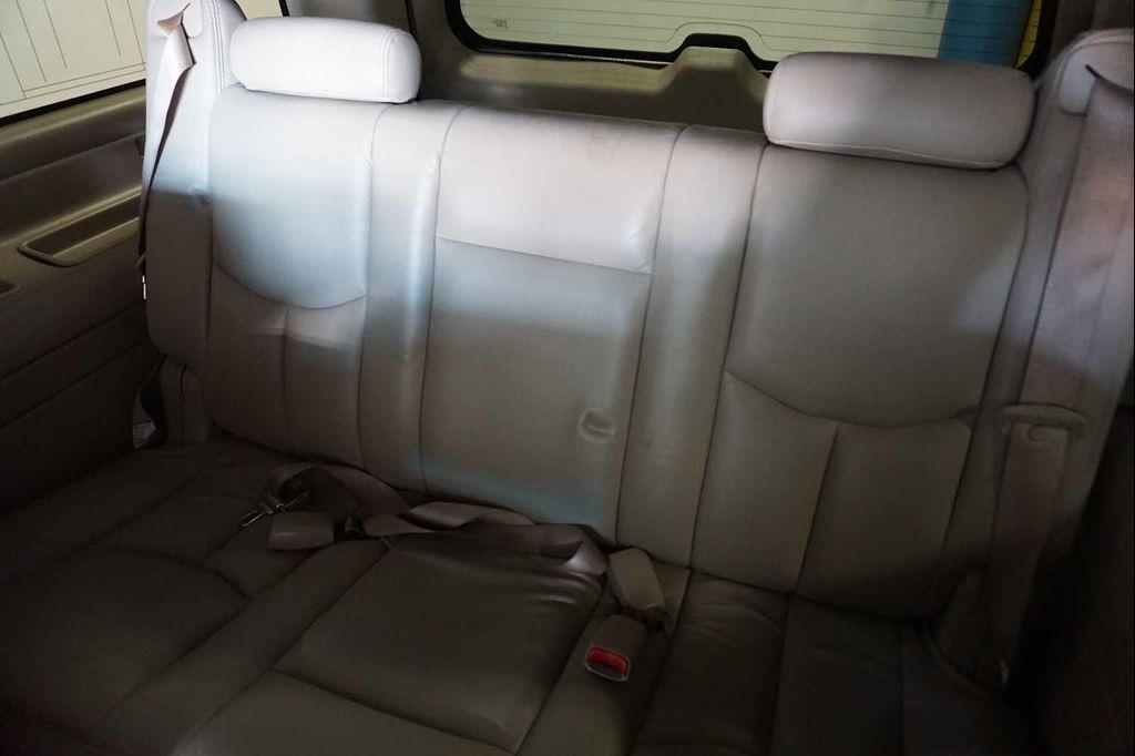 used 2006 Cadillac Escalade ESV car, priced at $9,999