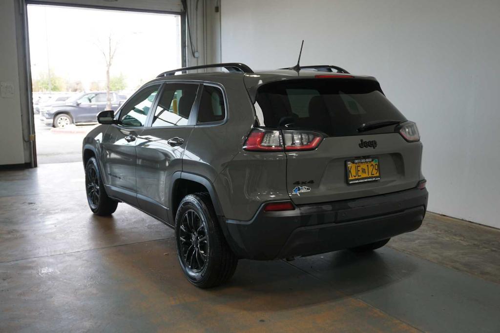 used 2023 Jeep Cherokee car, priced at $22,999