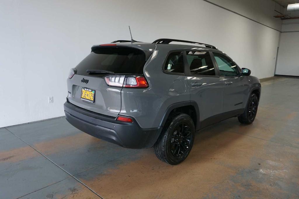 used 2023 Jeep Cherokee car, priced at $22,999