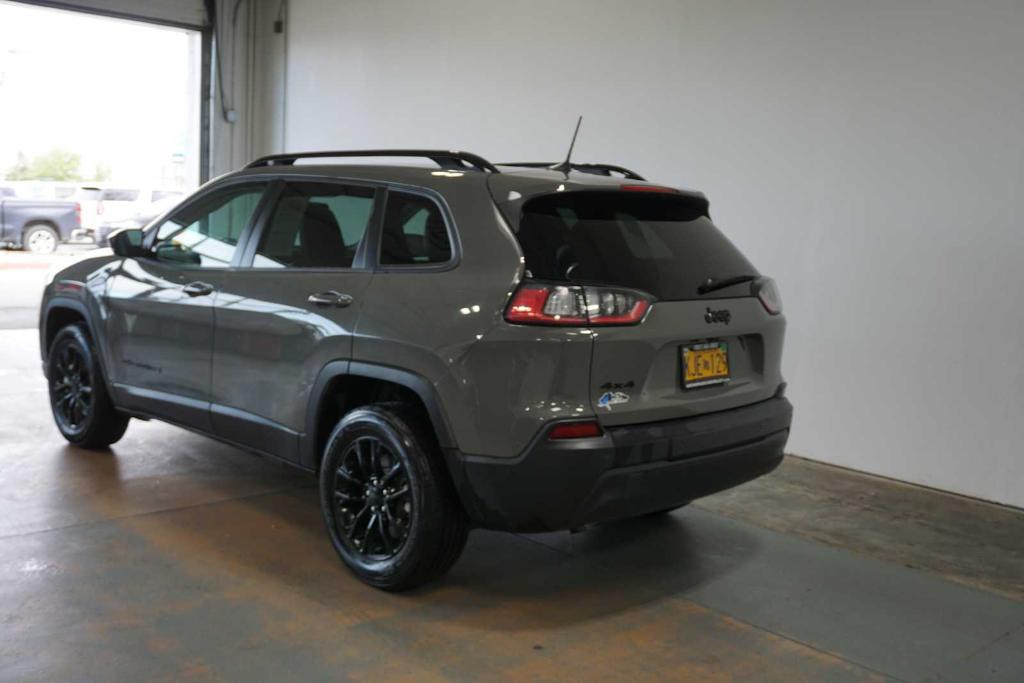 used 2023 Jeep Cherokee car, priced at $22,999