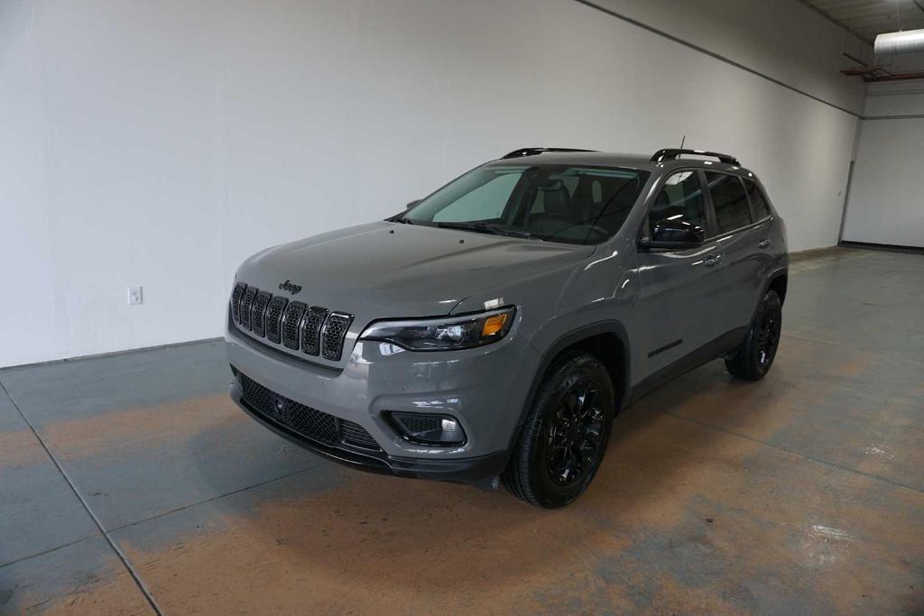 used 2023 Jeep Cherokee car, priced at $22,999