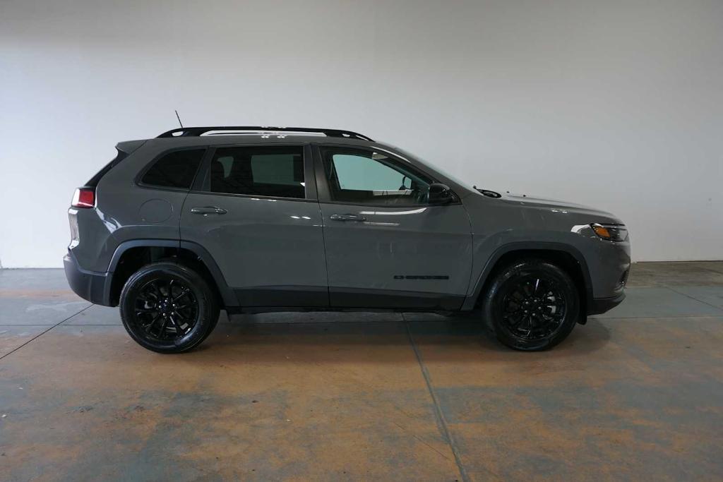 used 2023 Jeep Cherokee car, priced at $22,999