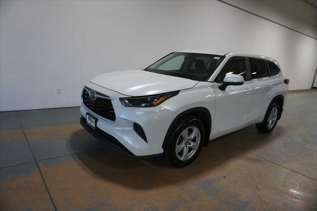 used 2023 Toyota Highlander car, priced at $35,999