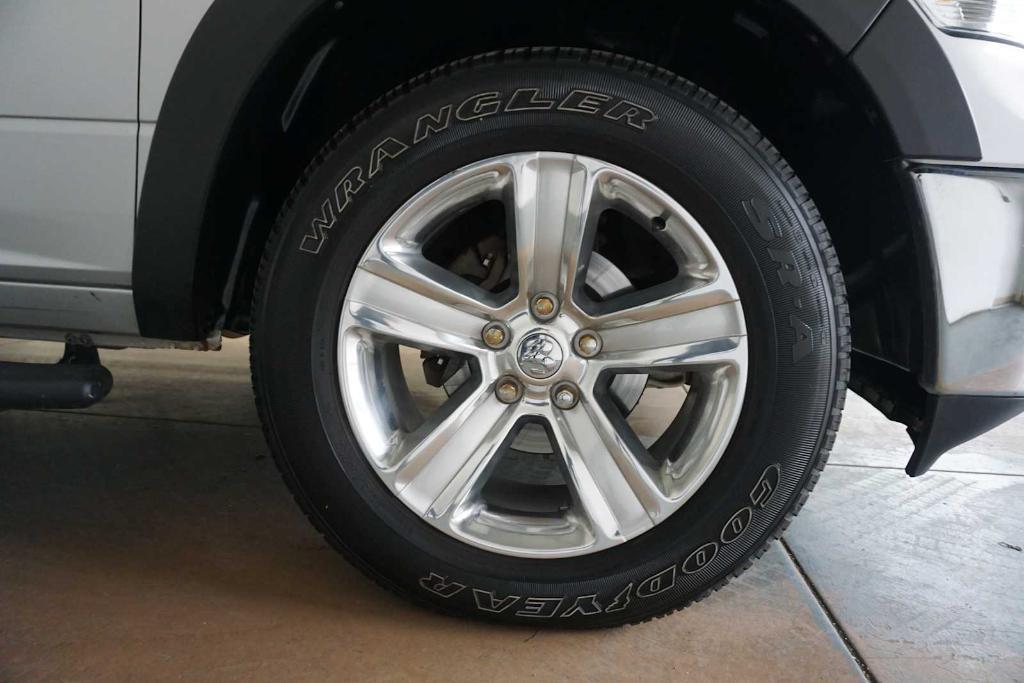 used 2019 Ram 1500 Classic car, priced at $25,888