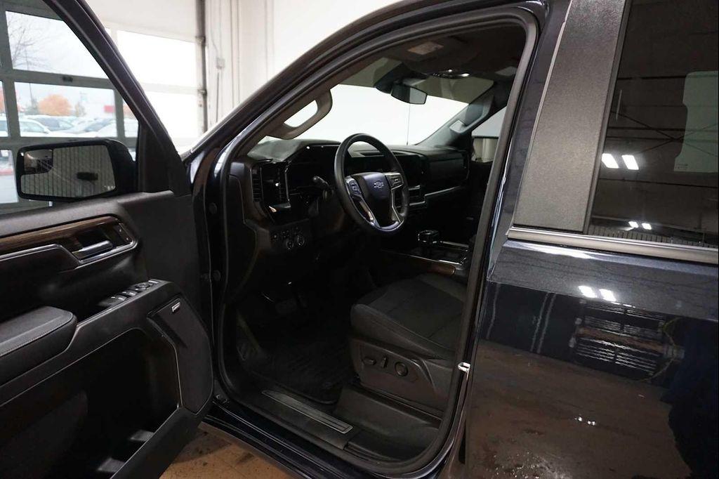 used 2024 Chevrolet Silverado 1500 car, priced at $47,975