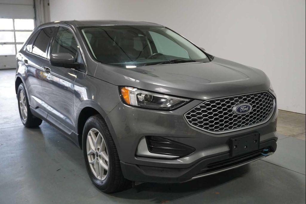 used 2023 Ford Edge car, priced at $22,955