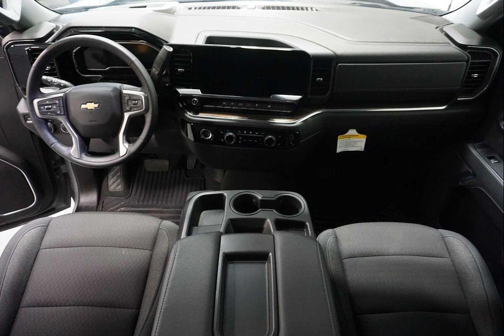 used 2024 Chevrolet Silverado 1500 car, priced at $43,900