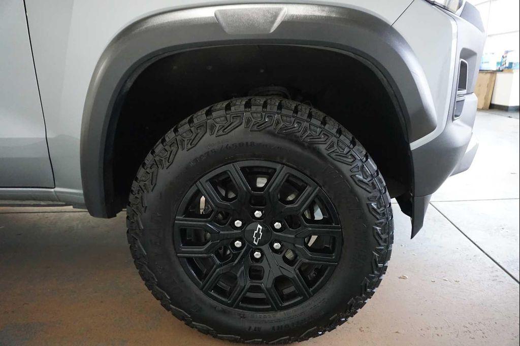 used 2024 Chevrolet Colorado car, priced at $37,888