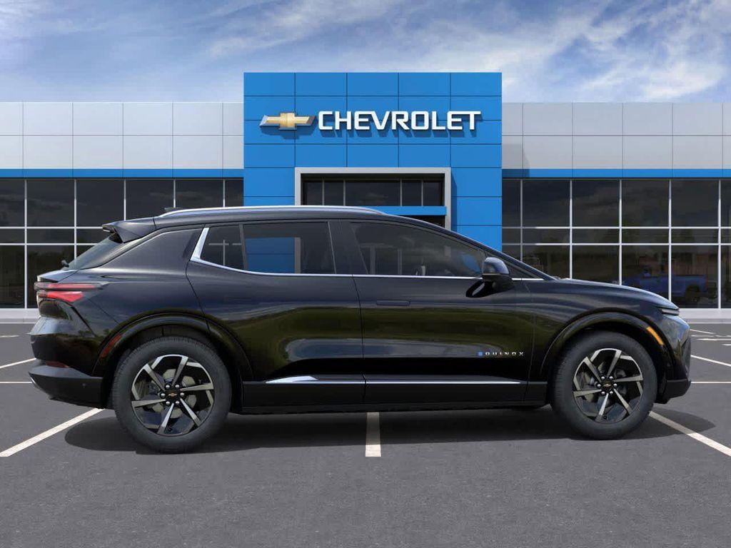 new 2025 Chevrolet Equinox EV car, priced at $43,890