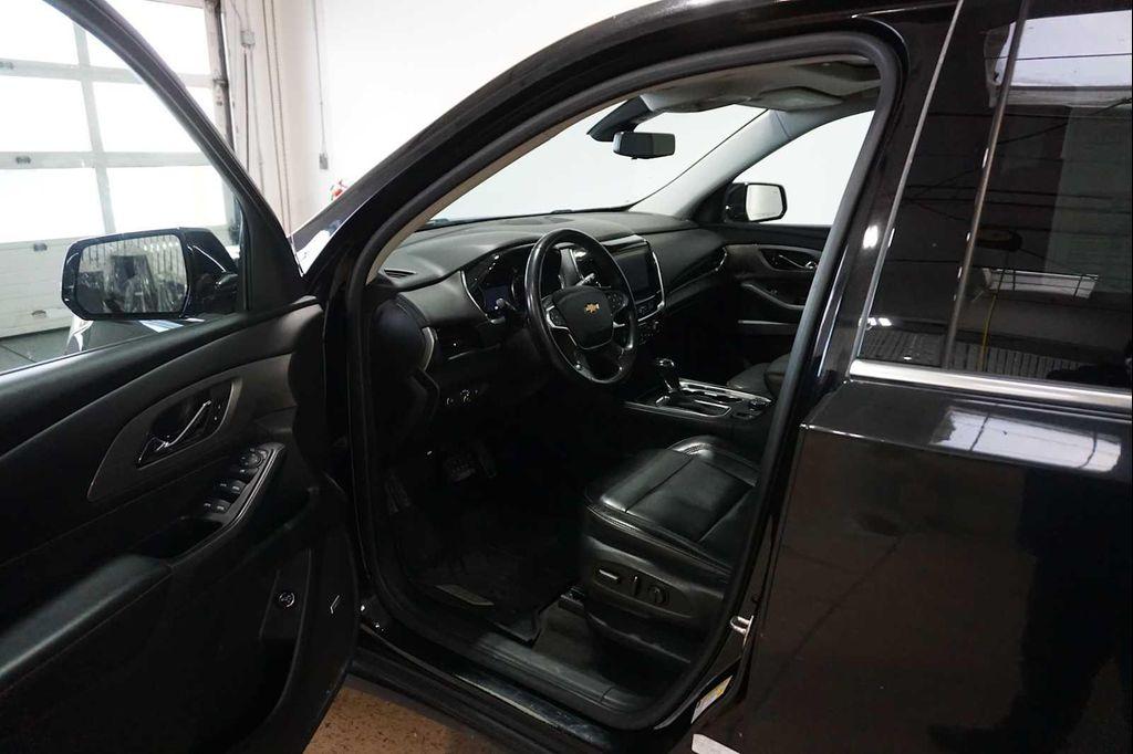used 2019 Chevrolet Traverse car, priced at $24,999