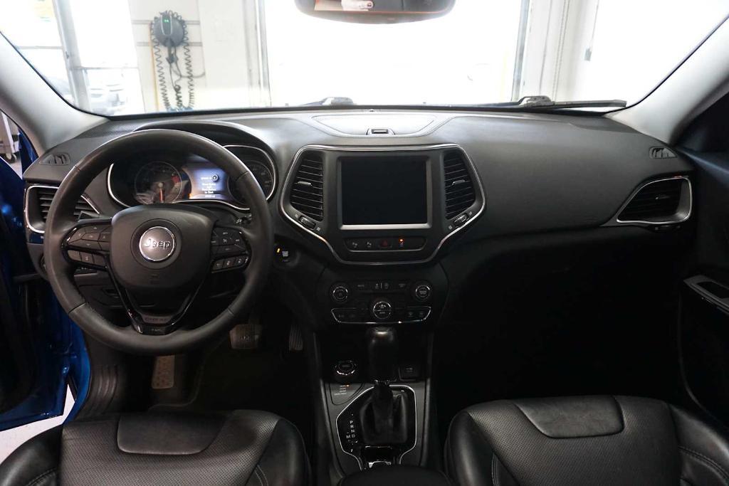 used 2023 Jeep Cherokee car, priced at $22,999