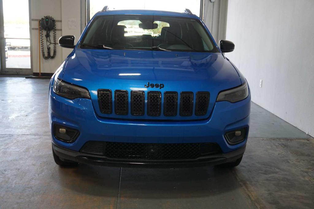 used 2023 Jeep Cherokee car, priced at $22,999