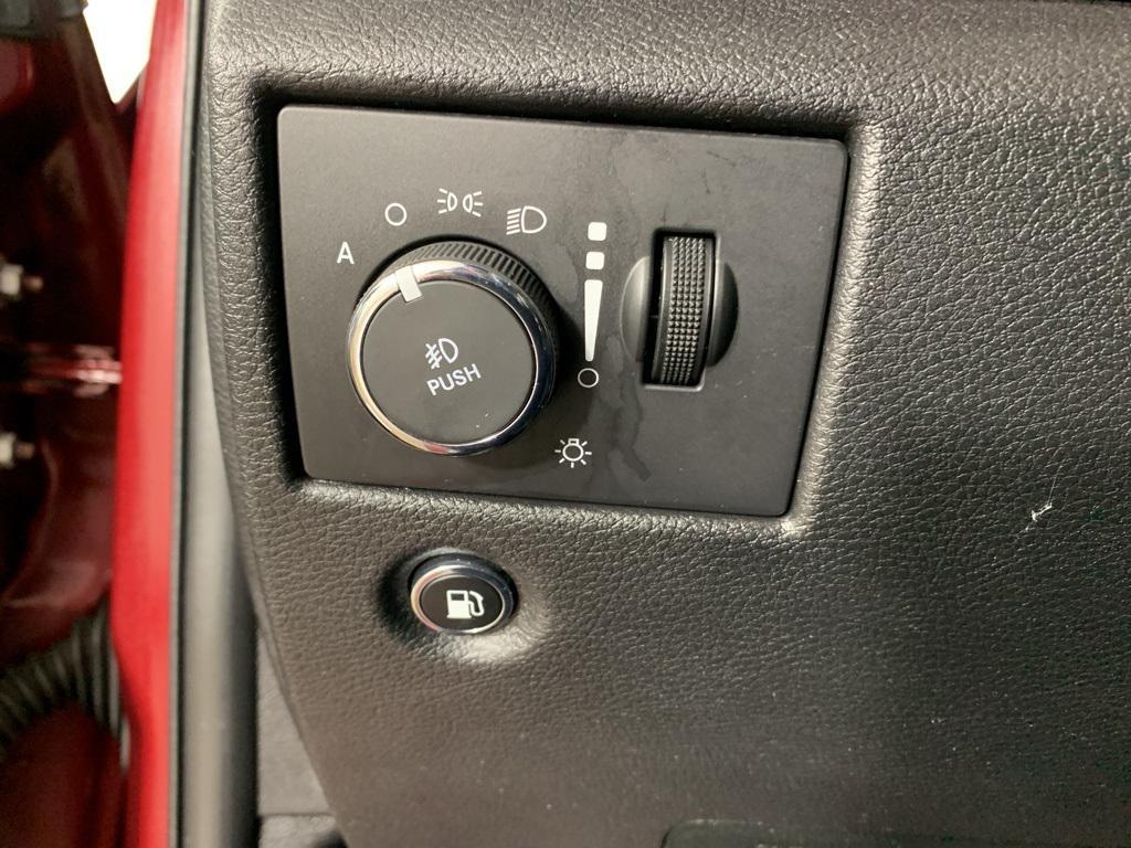 used 2016 Jeep Grand Cherokee car, priced at $14,497