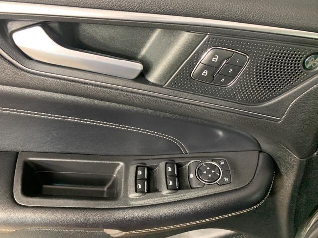 used 2022 Ford Edge car