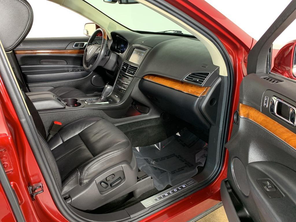 used 2014 Lincoln MKT car, priced at $10,967