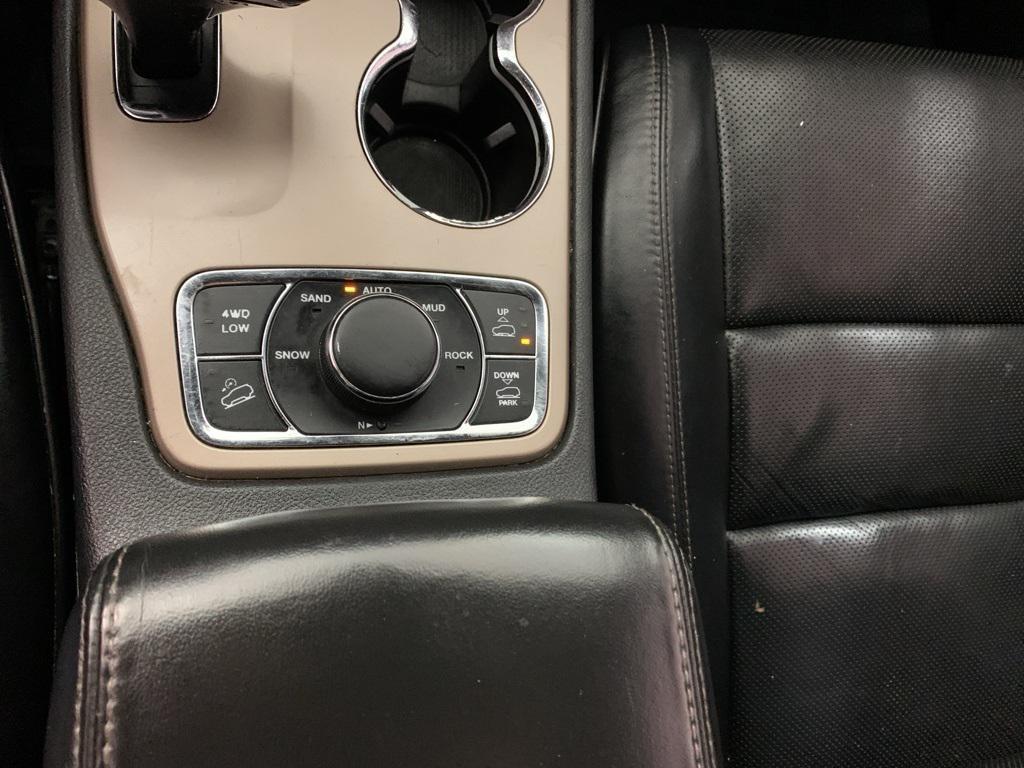 used 2015 Jeep Grand Cherokee car, priced at $12,597