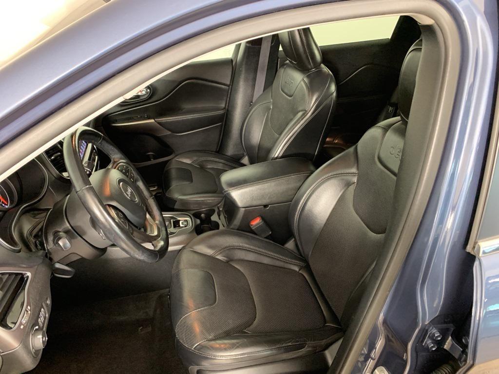 used 2021 Jeep Cherokee car, priced at $18,887