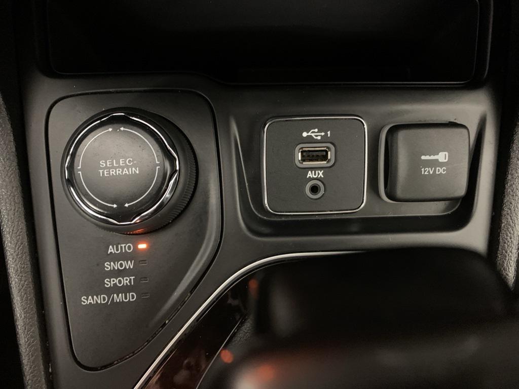 used 2021 Jeep Cherokee car, priced at $18,887