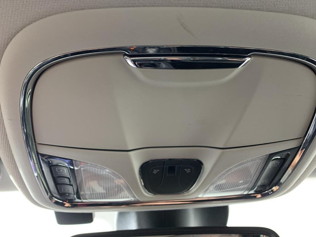 used 2021 Jeep Cherokee car, priced at $18,887