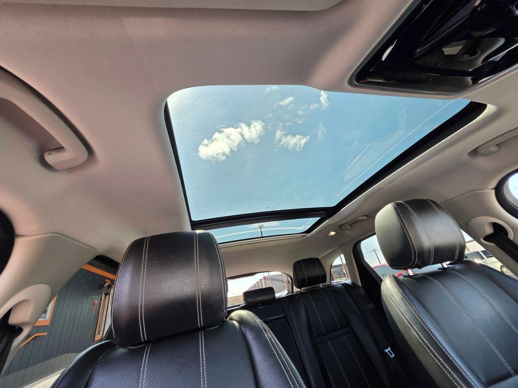 used 2018 Land Rover Range Rover Velar car, priced at $26,990