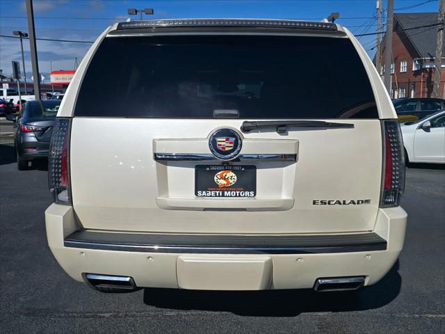 used 2013 Cadillac Escalade car, priced at $16,990