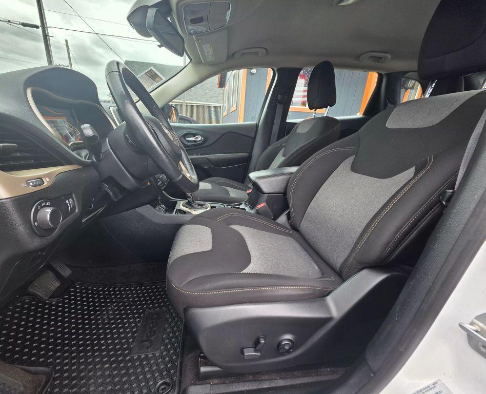 used 2016 Jeep Cherokee car, priced at $12,990