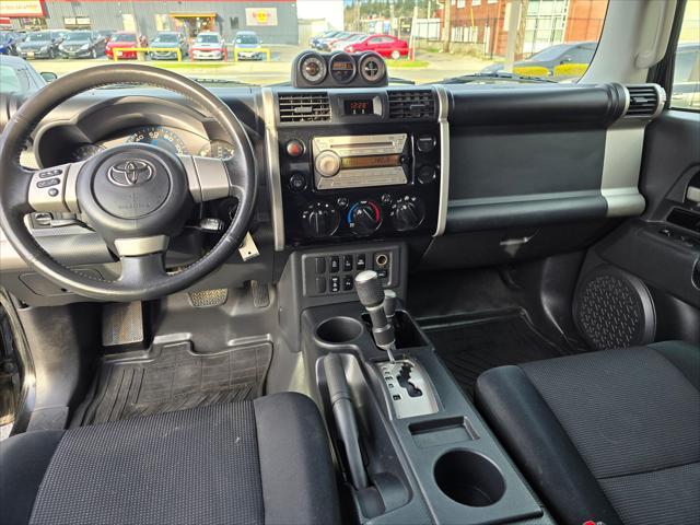 used 2007 Toyota FJ Cruiser car, priced at $14,990