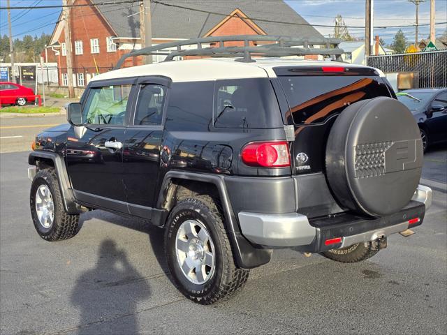 used 2007 Toyota FJ Cruiser car, priced at $14,990