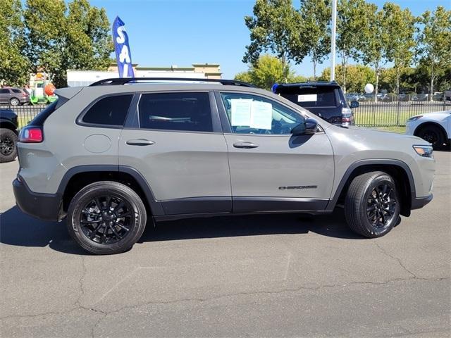 used 2023 Jeep Cherokee car, priced at $25,626