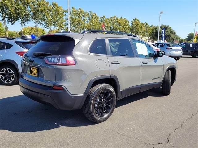 used 2023 Jeep Cherokee car, priced at $25,626