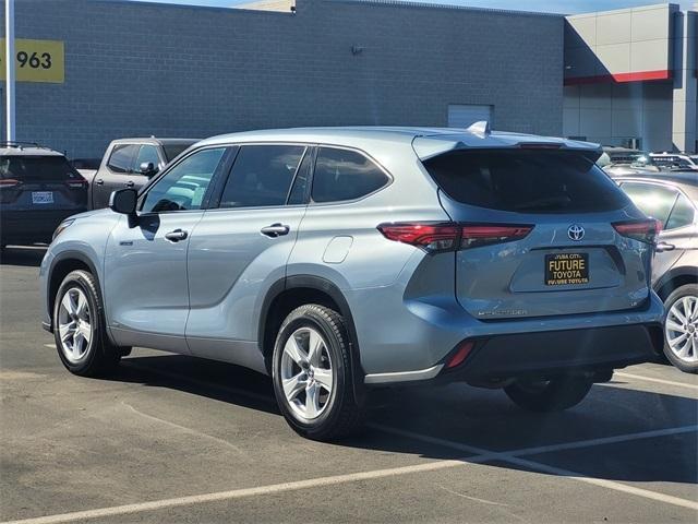 used 2021 Toyota Highlander Hybrid car, priced at $29,988