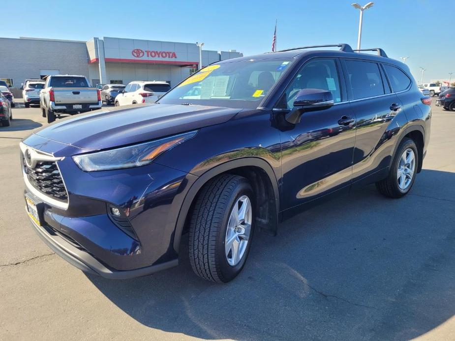 used 2021 Toyota Highlander car, priced at $33,030