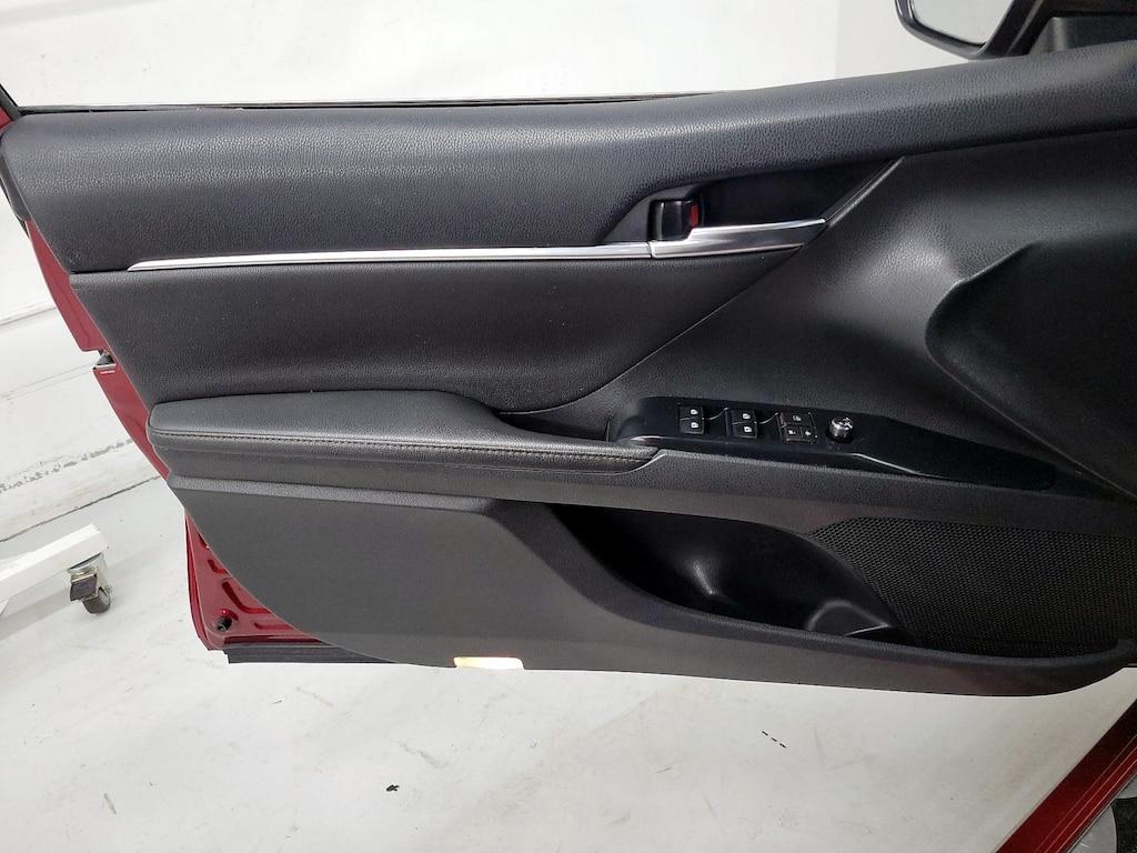 used 2019 Toyota Camry Hybrid car, priced at $24,998