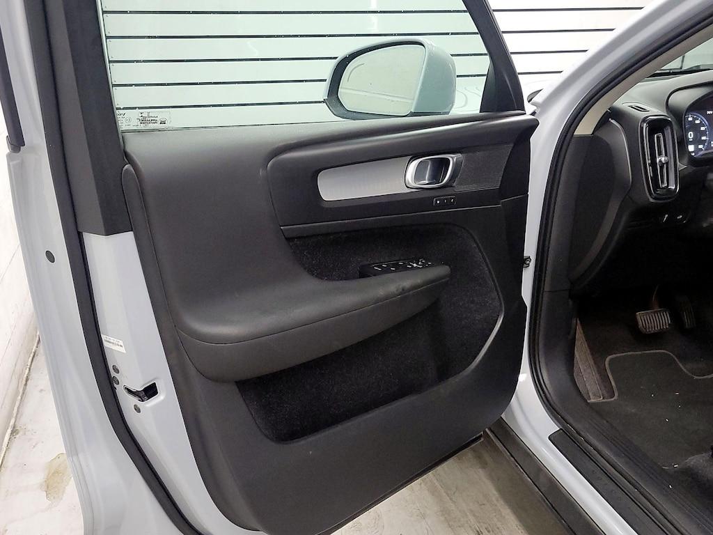 used 2020 Volvo XC40 car, priced at $18,998